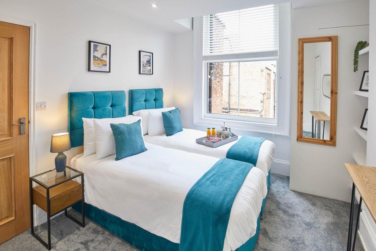 Host & - Seaside Apartment